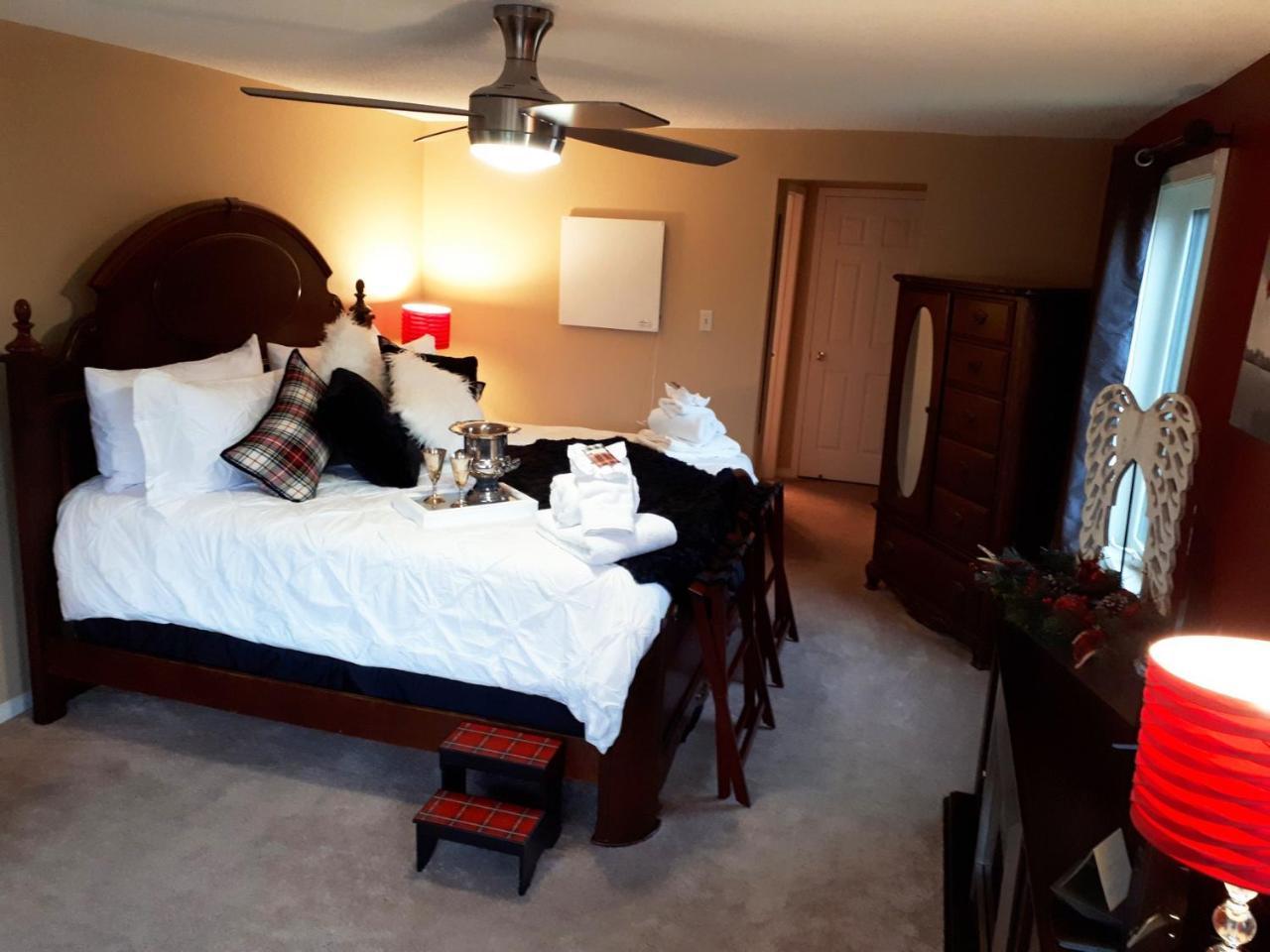 The Tartan House Bed & Breakfast Ajax Dış mekan fotoğraf