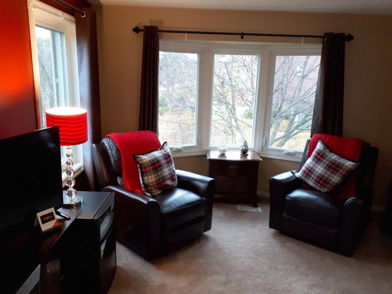 The Tartan House Bed & Breakfast Ajax Dış mekan fotoğraf