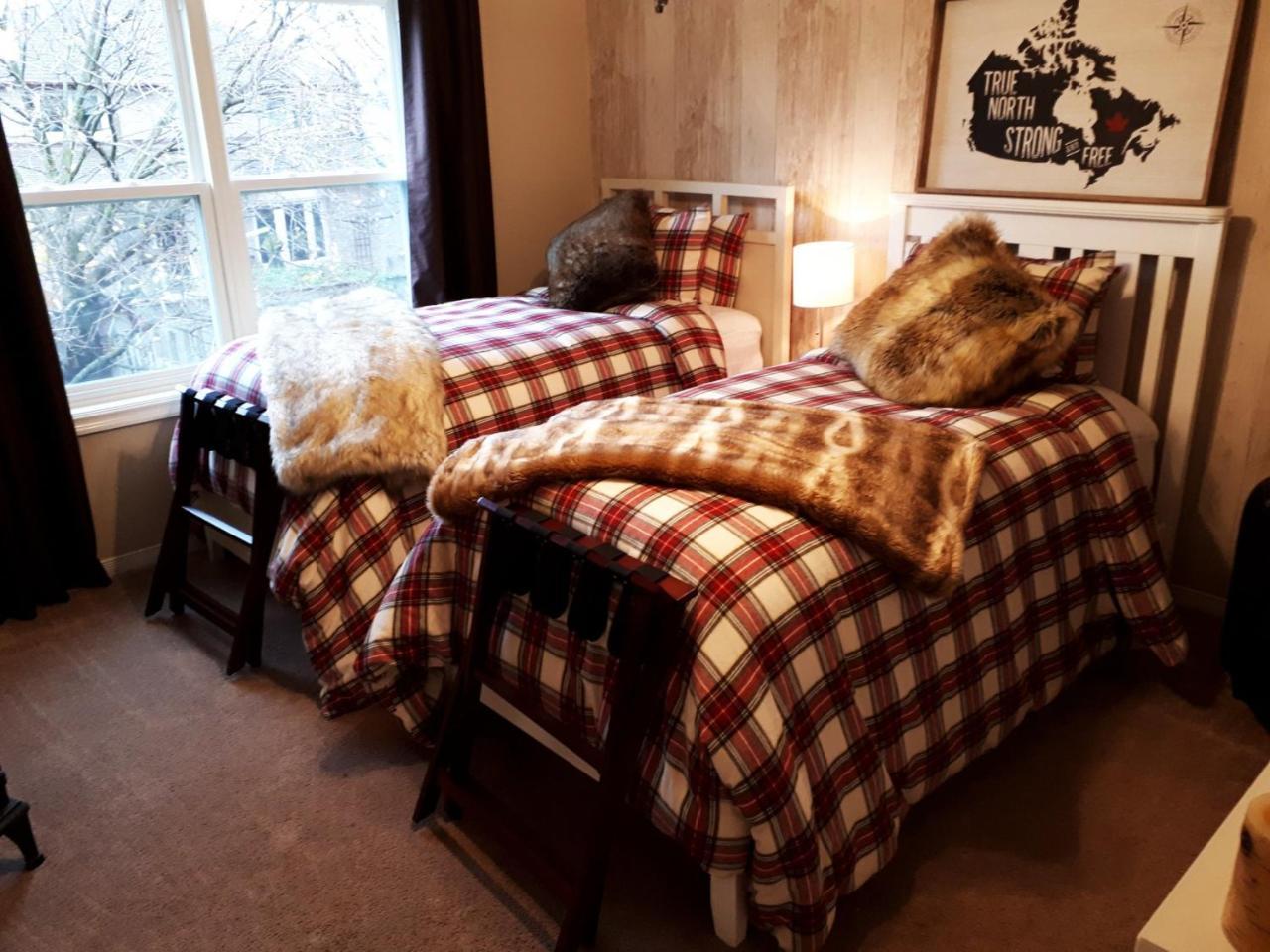 The Tartan House Bed & Breakfast Ajax Dış mekan fotoğraf