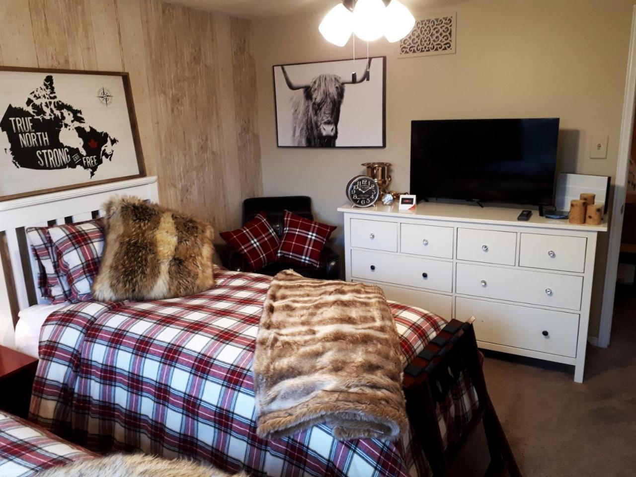 The Tartan House Bed & Breakfast Ajax Dış mekan fotoğraf