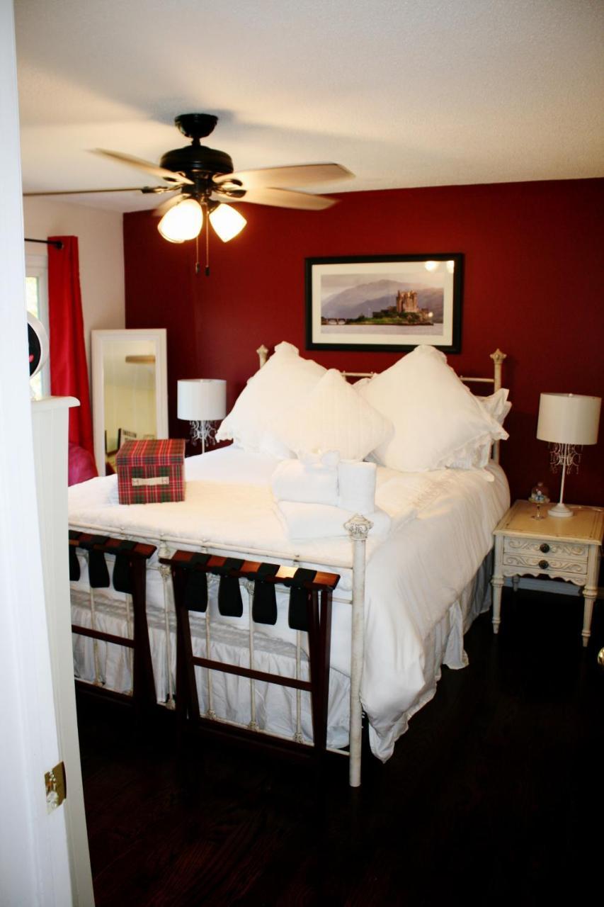 The Tartan House Bed & Breakfast Ajax Dış mekan fotoğraf