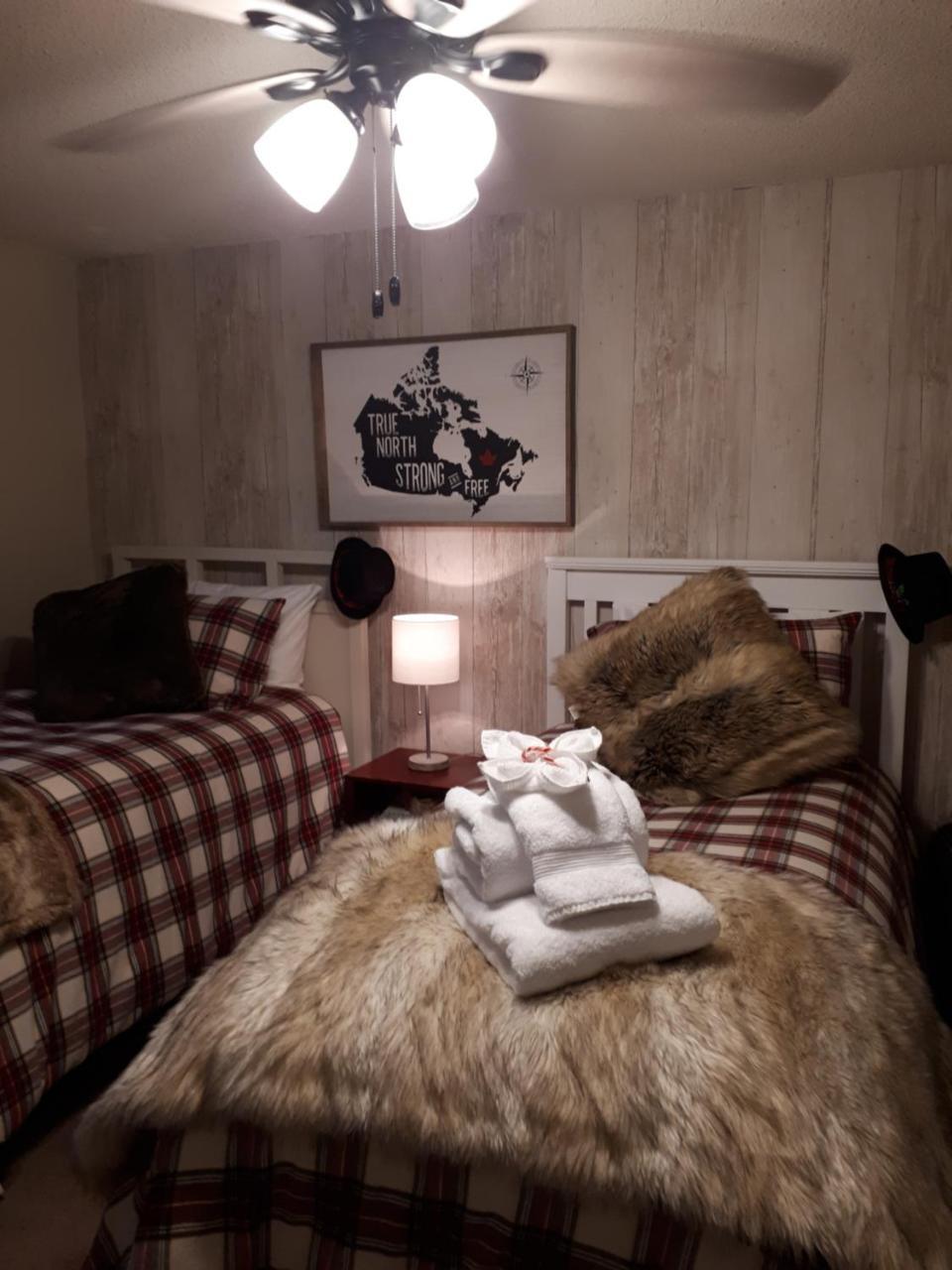 The Tartan House Bed & Breakfast Ajax Dış mekan fotoğraf