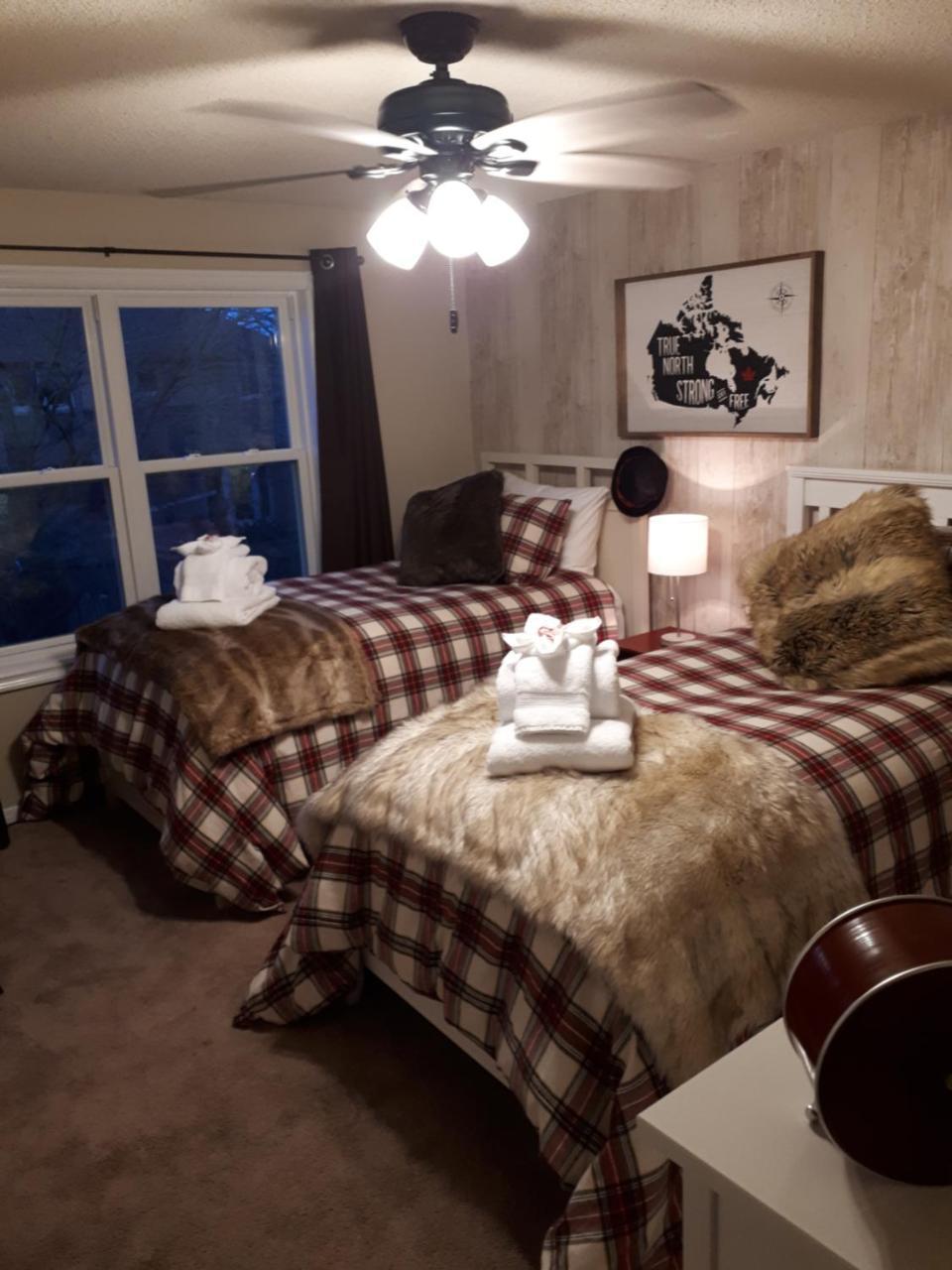 The Tartan House Bed & Breakfast Ajax Dış mekan fotoğraf